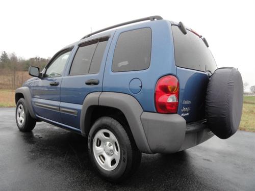 Jeep Liberty 2004 photo 2