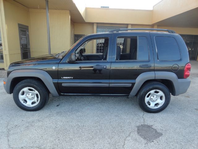 Jeep Liberty 2004 photo 2