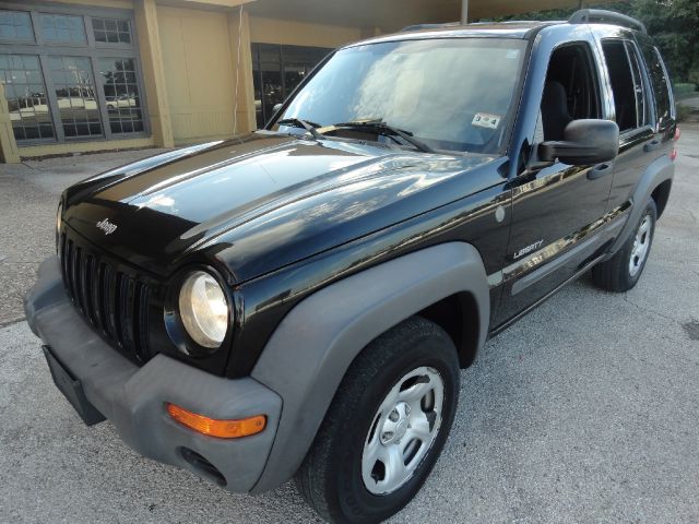 Jeep Liberty 2004 photo 4
