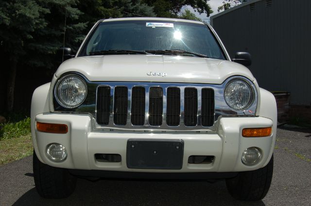 Jeep Liberty Super SUV