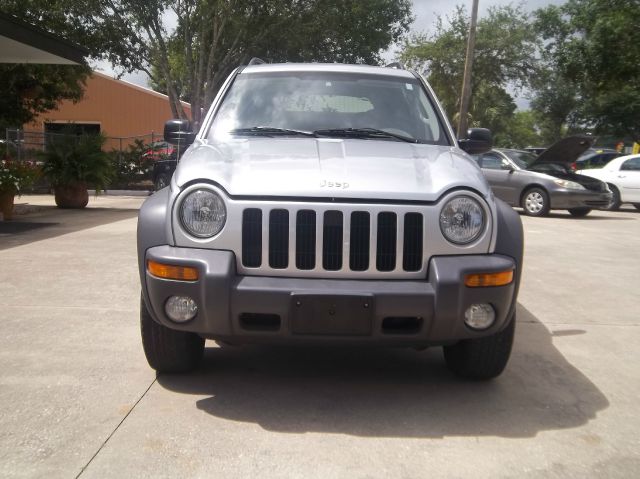 Jeep Liberty 2004 photo 3