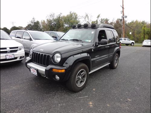 Jeep Liberty 2004 photo 2