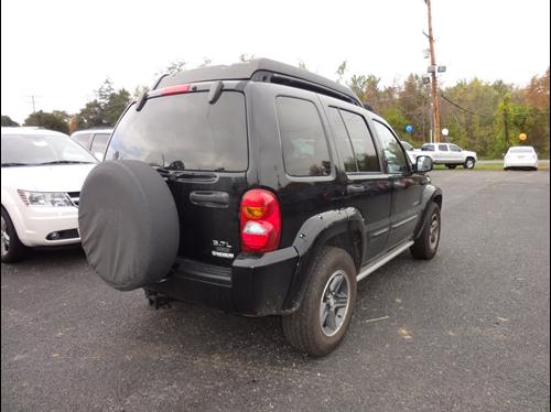 Jeep Liberty 2004 photo 3
