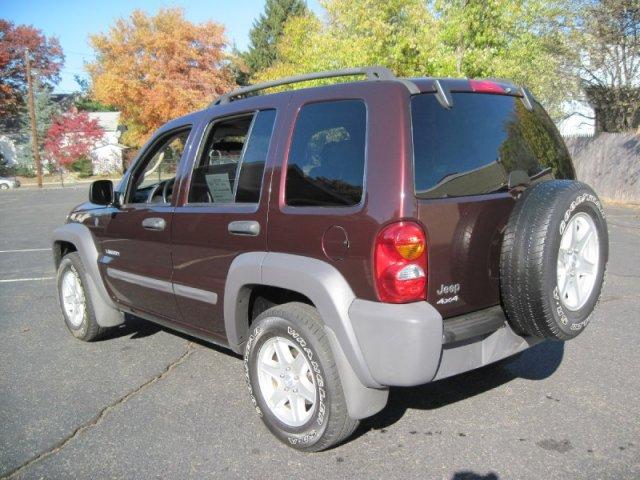 Jeep Liberty 2004 photo 4