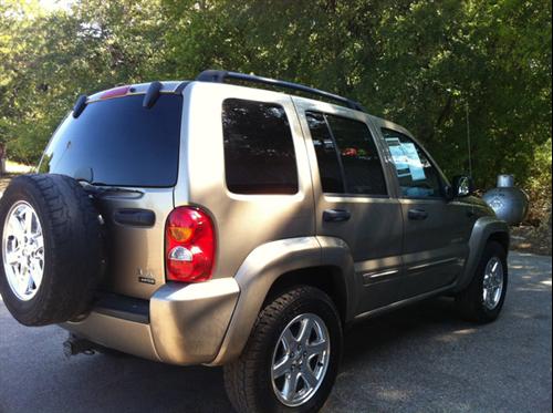 Jeep Liberty 2004 photo 2