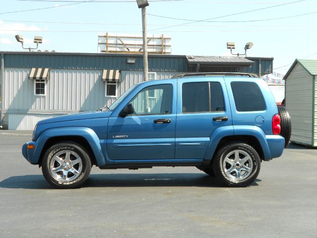 Jeep Liberty 2004 photo 3