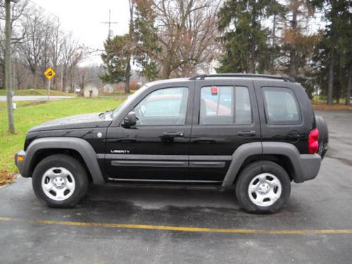 Jeep Liberty 2004 photo 1