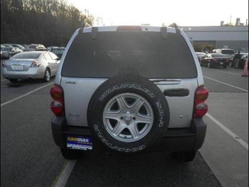 Jeep Liberty 2004 photo 4