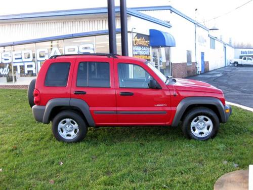 Jeep Liberty 2004 photo 2