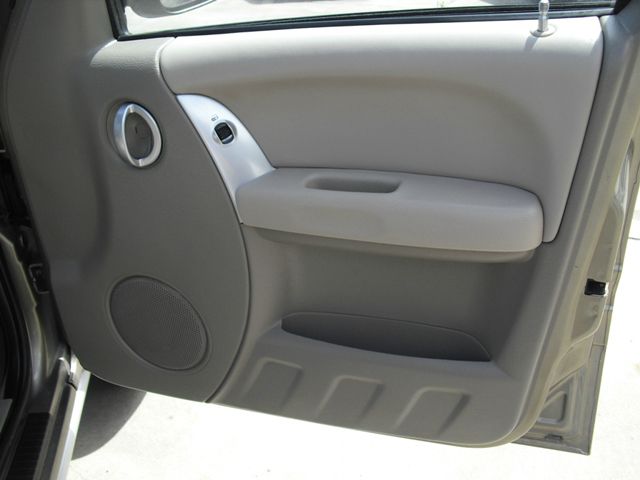 Jeep Liberty 2004 photo 4