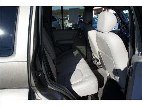 Jeep Liberty SLT 25 Other