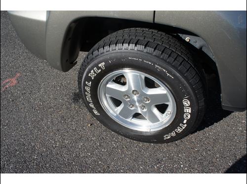 Jeep Liberty 2004 photo 1