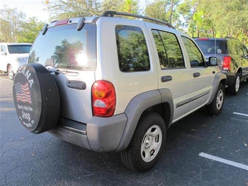 Jeep Liberty 2004 photo 1
