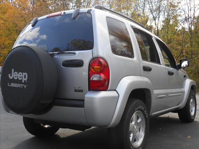 Jeep Liberty 2004 photo 4