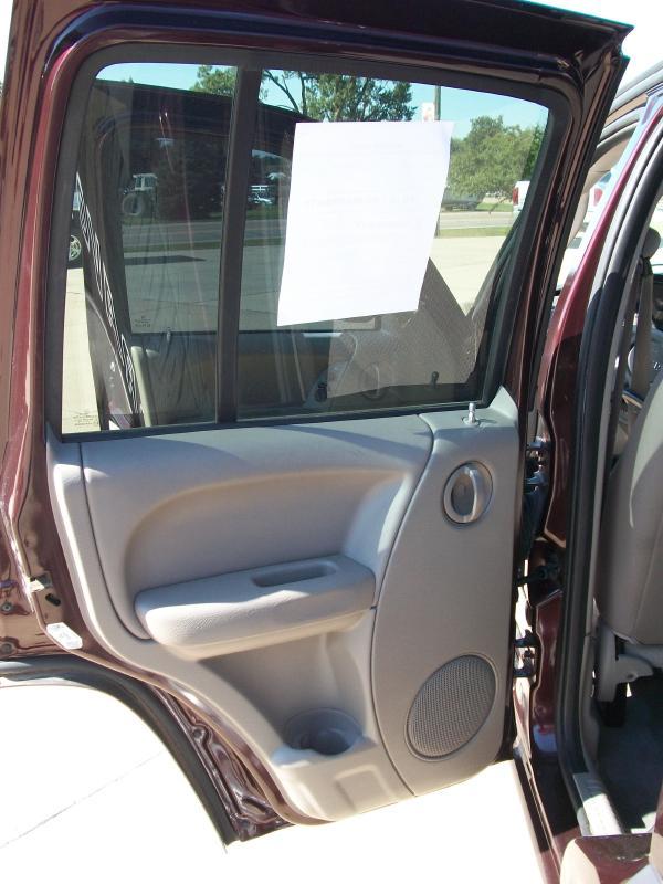 Jeep Liberty 2004 photo 5
