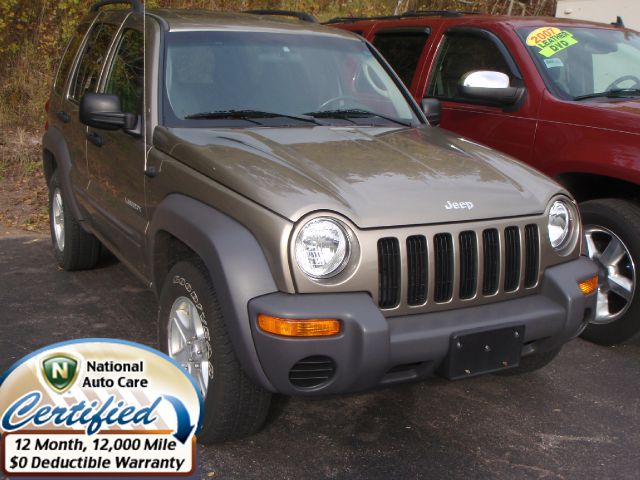 Jeep Liberty 2004 photo 2