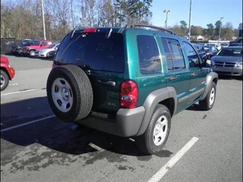Jeep Liberty 2004 photo 3