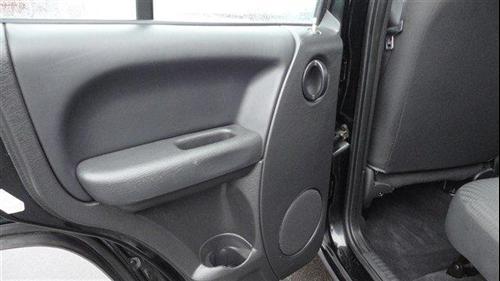 Jeep Liberty 2004 photo 1