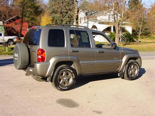 Jeep Liberty 2004 photo 3