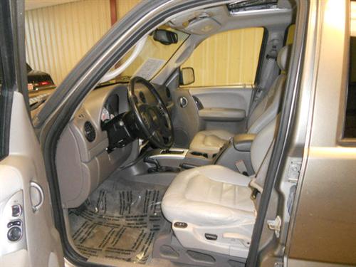 Jeep Liberty 2004 photo 4
