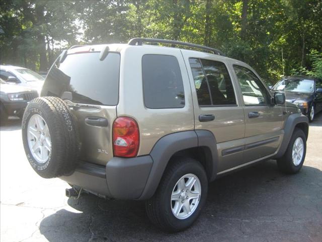 Jeep Liberty 2004 photo 3
