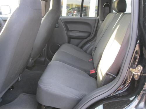 Jeep Liberty 2004 photo 3