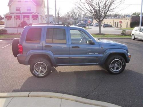 Jeep Liberty 2004 photo 1