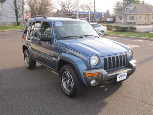 Jeep Liberty 2004 photo 2