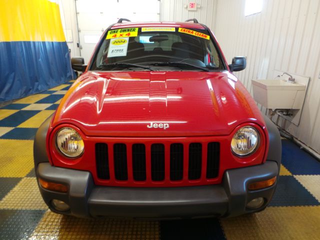 Jeep Liberty 2004 photo 2