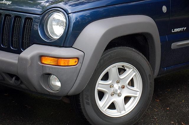 Jeep Liberty 2004 photo 3