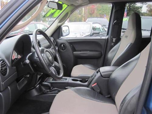 Jeep Liberty 2004 photo 1