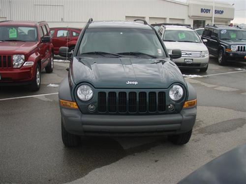 Jeep Liberty 2005 photo 2
