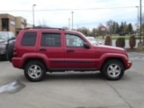 Jeep Liberty 2005 photo 1