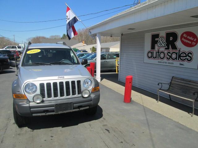 Jeep Liberty 2005 photo 3