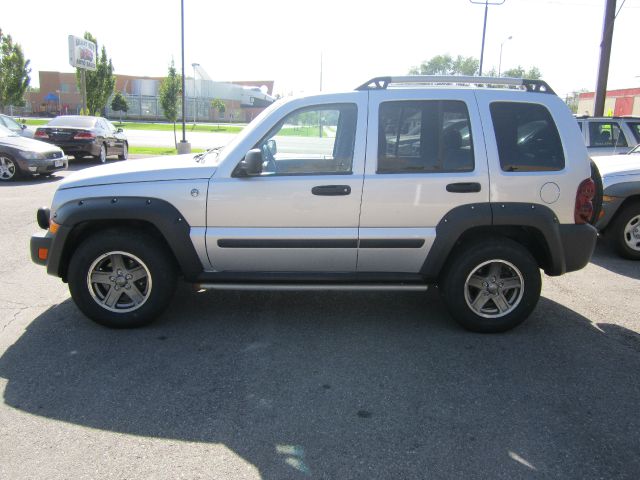 Jeep Liberty 2005 photo 1