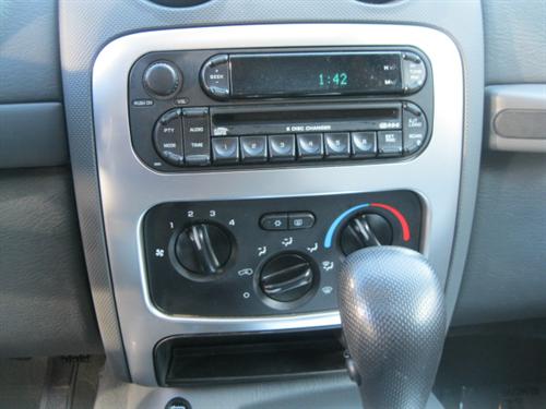 Jeep Liberty 2005 photo 1