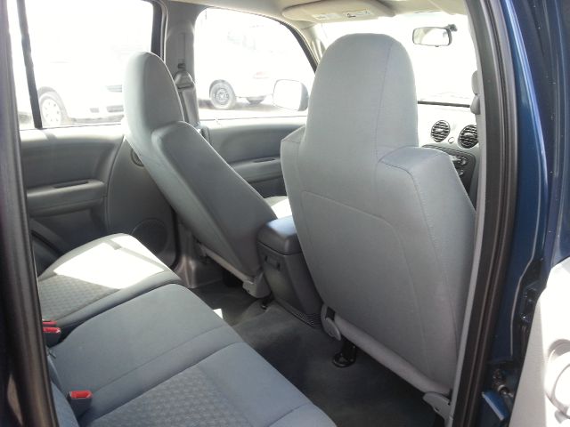 Jeep Liberty 2005 photo 13