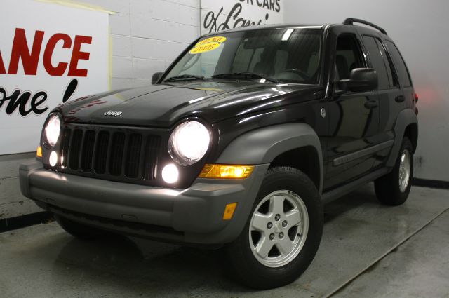 Jeep Liberty 2005 photo 4