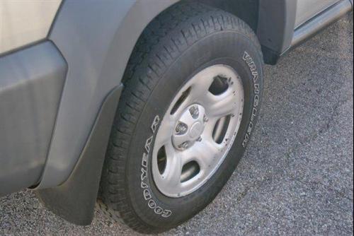 Jeep Liberty 2005 photo 2