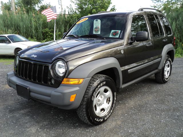 Jeep Liberty 2005 photo 1
