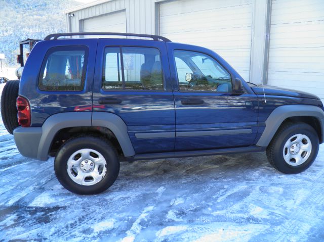 Jeep Liberty 2005 photo 1