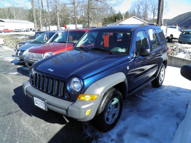 Jeep Liberty 2005 photo 3