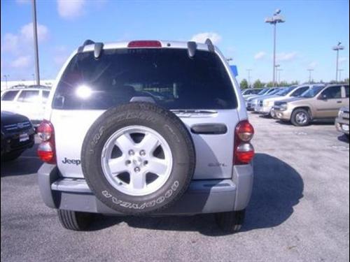 Jeep Liberty 2005 photo 5