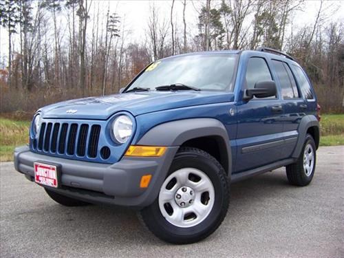 Jeep Liberty 2005 photo 2