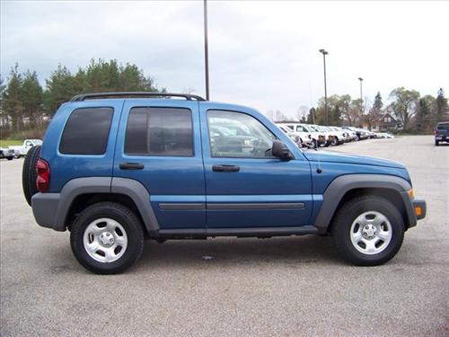 Jeep Liberty 2005 photo 3