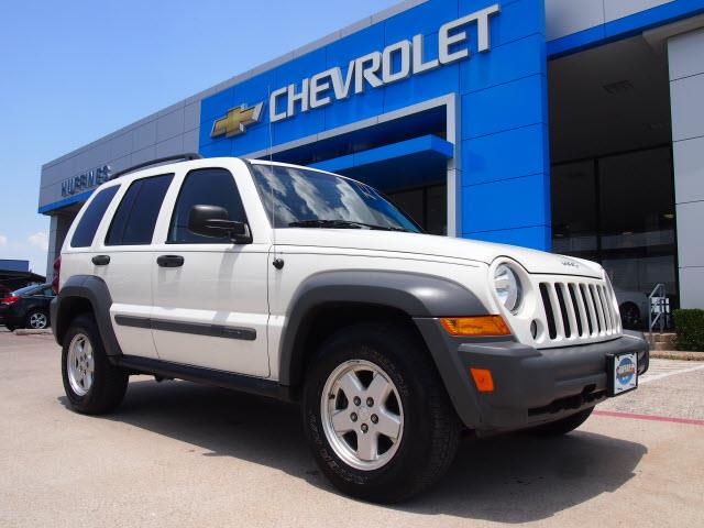 Jeep Liberty 2005 photo 4