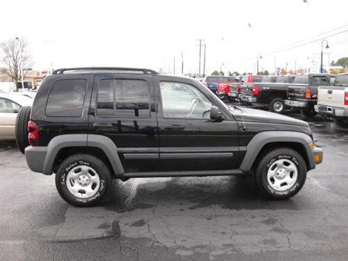 Jeep Liberty 2005 photo 3