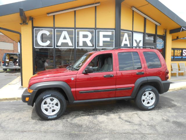 Jeep Liberty 2005 photo 4
