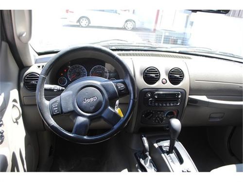 Jeep Liberty 2005 photo 1