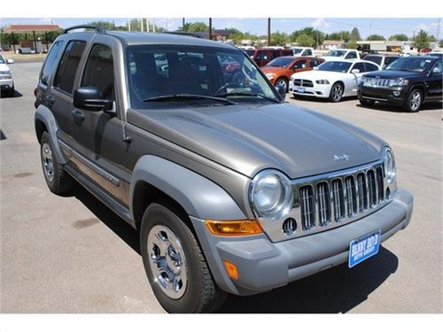 Jeep Liberty 2005 photo 3